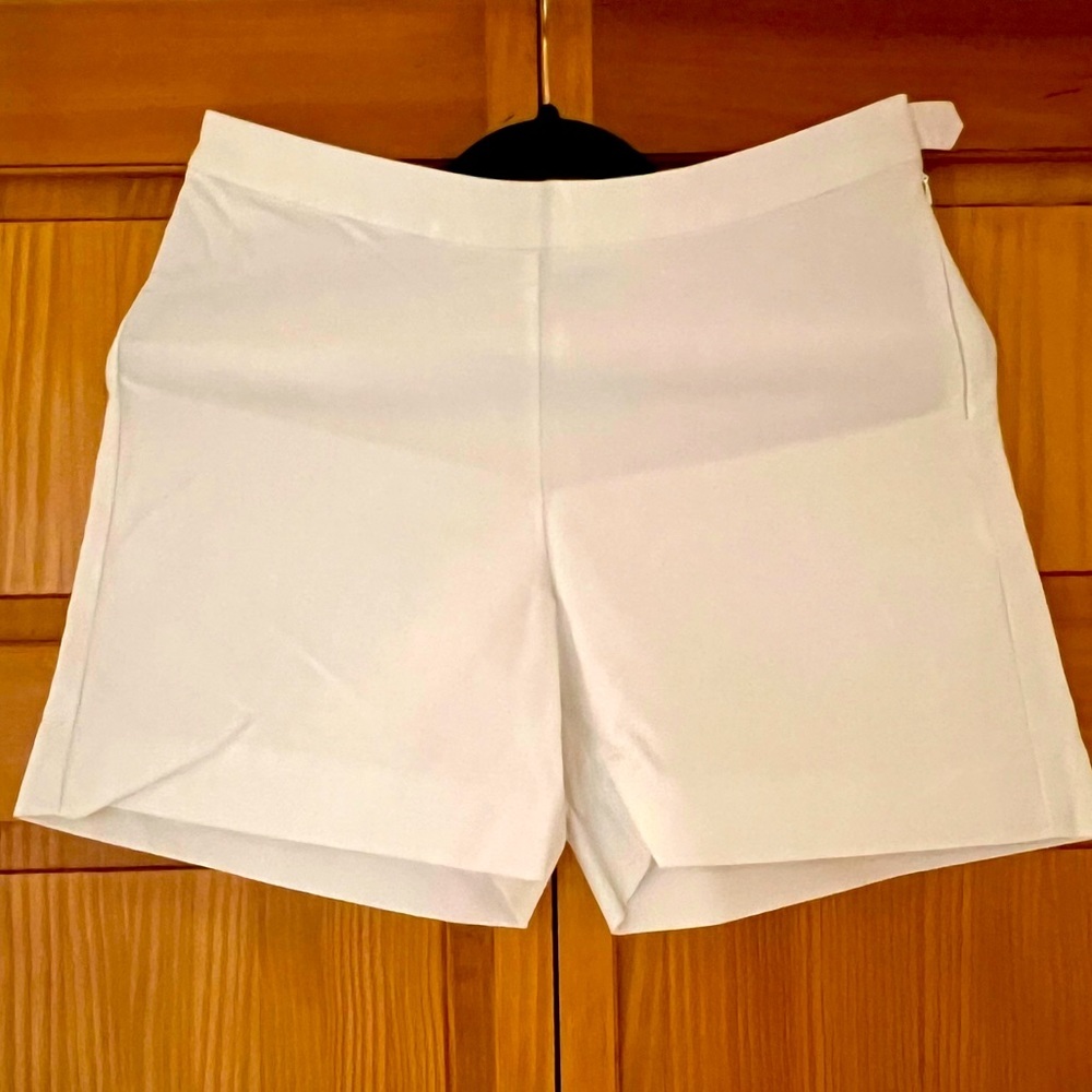 Boston Proper. White high waist stretch shorts, size 4